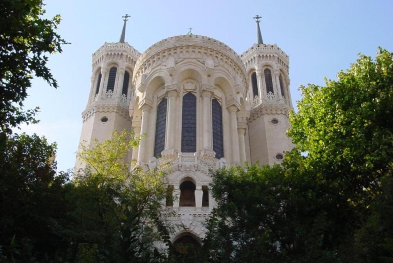 Kyriad Hotel Lyon Givors Exterior photo